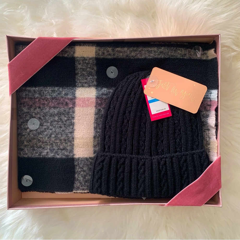 Vince Camuto Beanie and Scarf Set